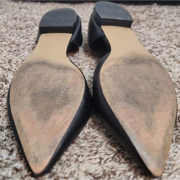 AVA & AIDEN Pointed Flats - Picture 6 of 12